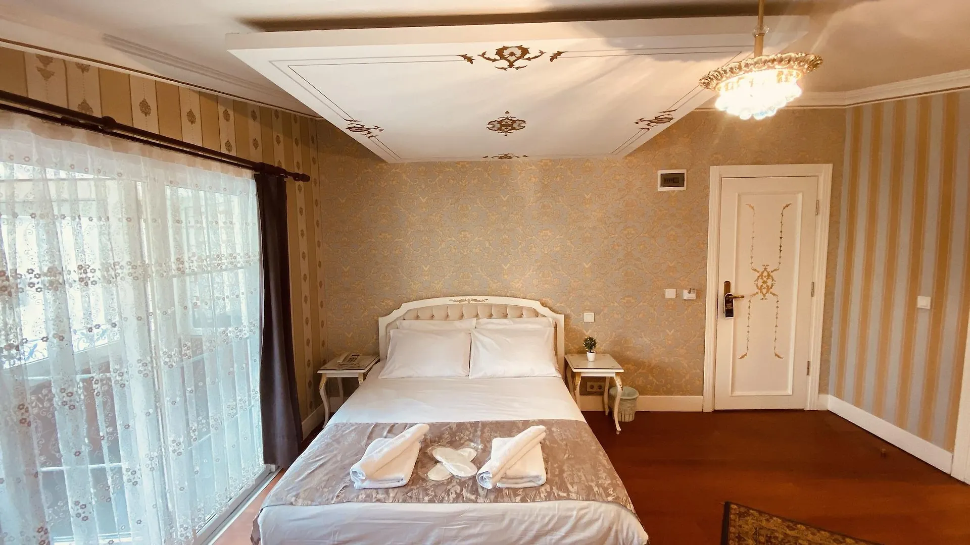 Alyon Hotel Taksim Istanbul Turkey