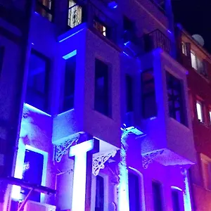 2* Otel Sydney