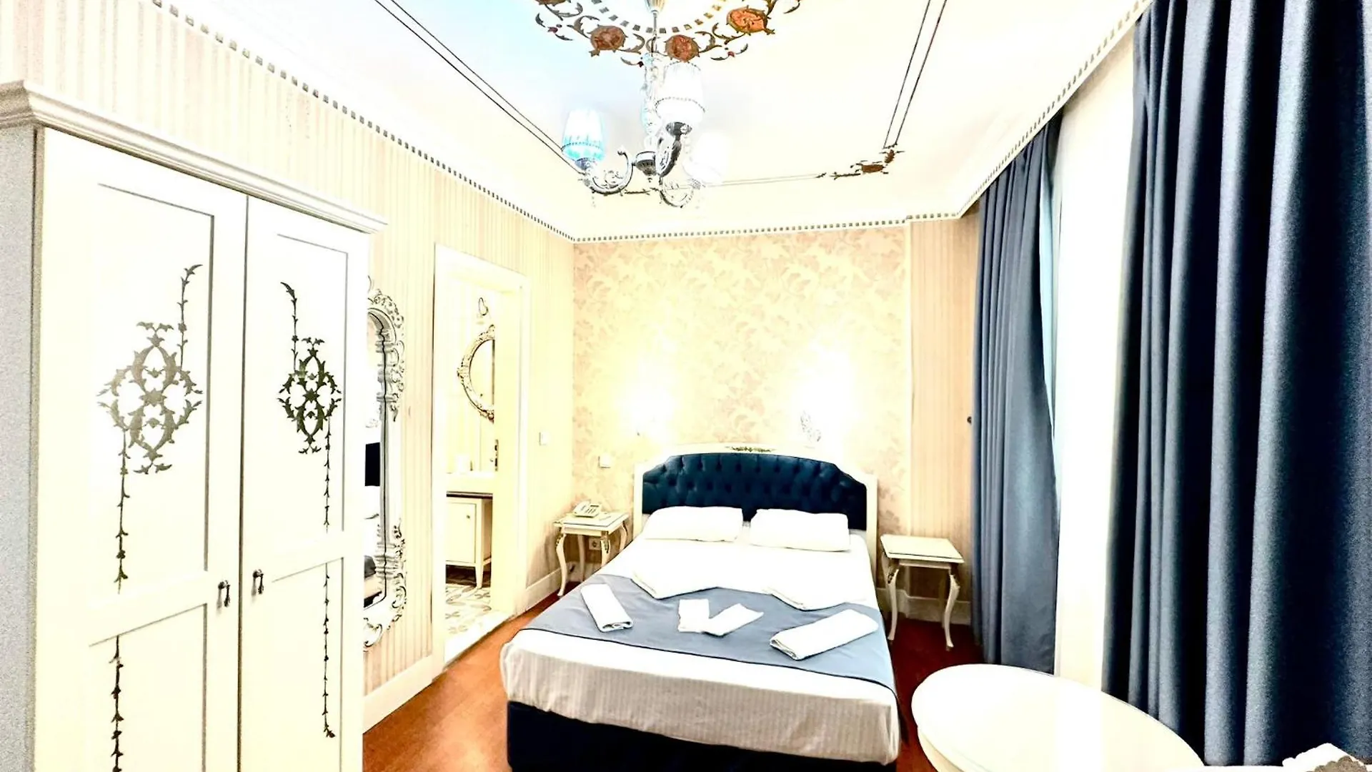 ***  Alyon Hotel Taksim Istanbul Turkey